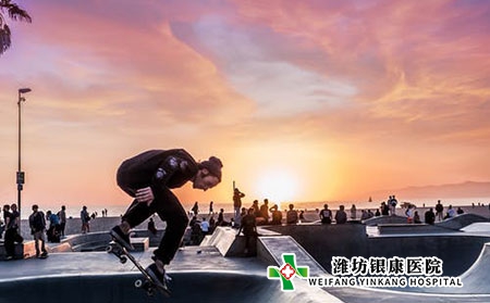 點滴型牛皮癬的癥狀有哪些?