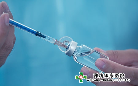手部白癜風(fēng)的原因有哪些?如何預(yù)防擴(kuò)散?